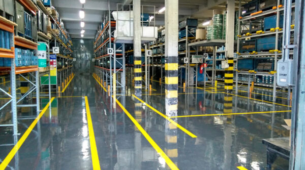 Demarcação de piso industrial: O que é, para que serve e que tipo de ...